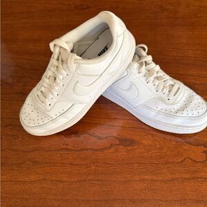 Women’s Nike Court Vision Low Sneakers (Size 6)